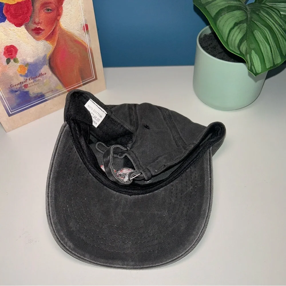 WOMENS MUSHROOM EMBROIDERED DISTRESSED CAP